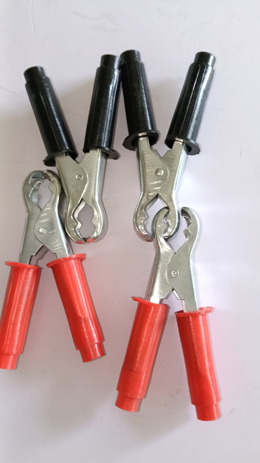1 Light Crocodile Clips